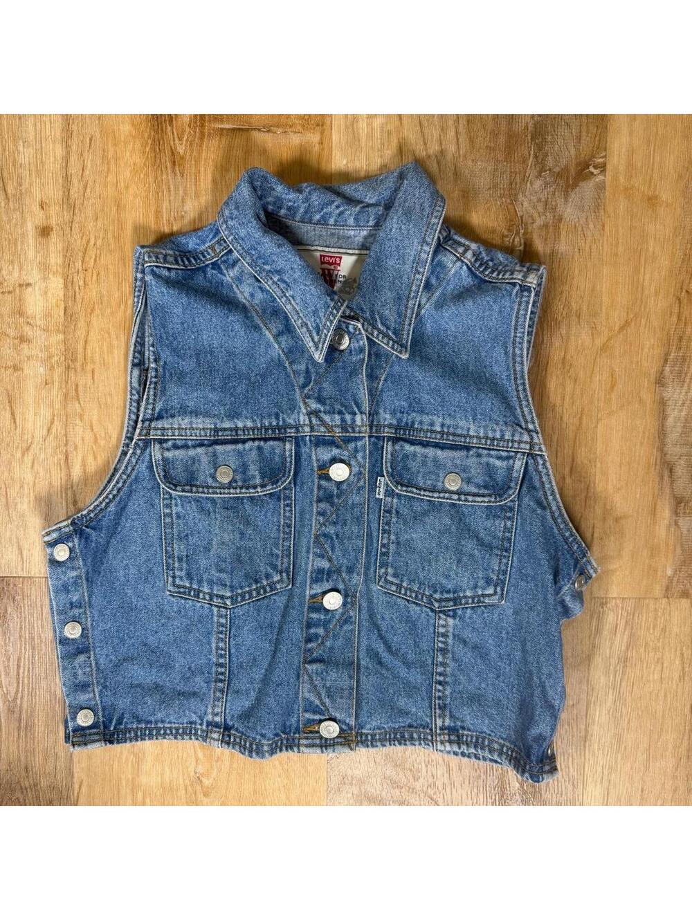 90s Levi’s Blue Denim Vest – Women’s Size M